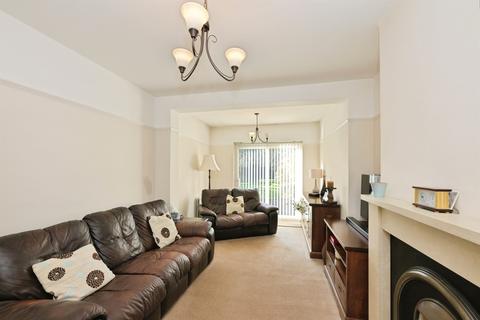 3 bedroom semi-detached house for sale, Bushby Avenue, Broxbourne
