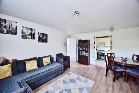 2 bedroom apartment for sale, Bodiam Court, Maidstone