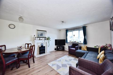 2 bedroom apartment for sale, Bodiam Court, Maidstone
