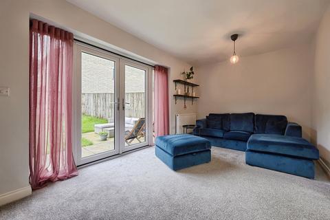 3 bedroom semi-detached house for sale, Creek View, Wheatley, Halifax