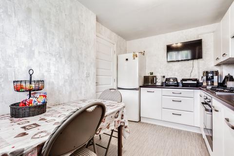 undefined, Clay Close, Wakefield