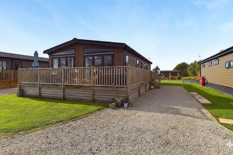 2 bedroom park home for sale, Twin Lakes, Pendle View Holiday Park, Whalley Clitheroe Bypass, Barrow, Clitheroe BB7 9DH