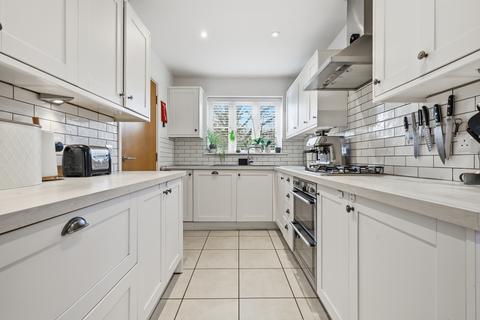 4 bedroom detached house for sale, Page Place, Frogmore, St. Albans