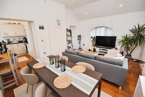 2 bedroom apartment for sale, Coggeshall Road, Braintree