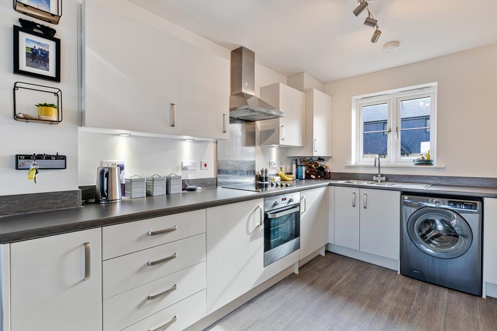 12 Kitchen 28 Barton Way