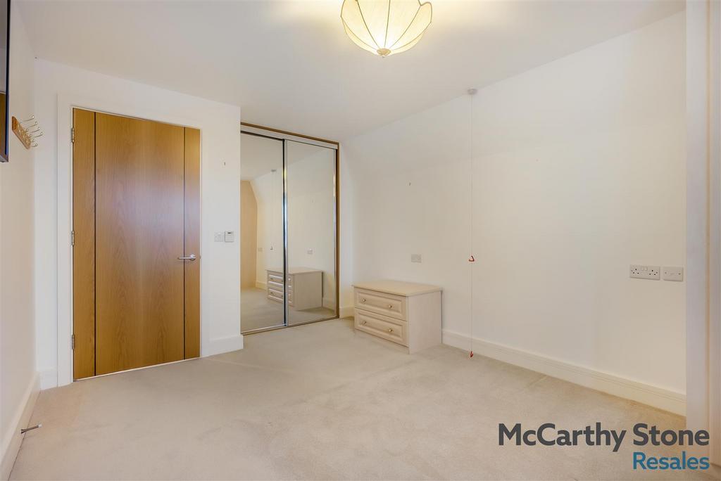 8676436-interior11.jpg