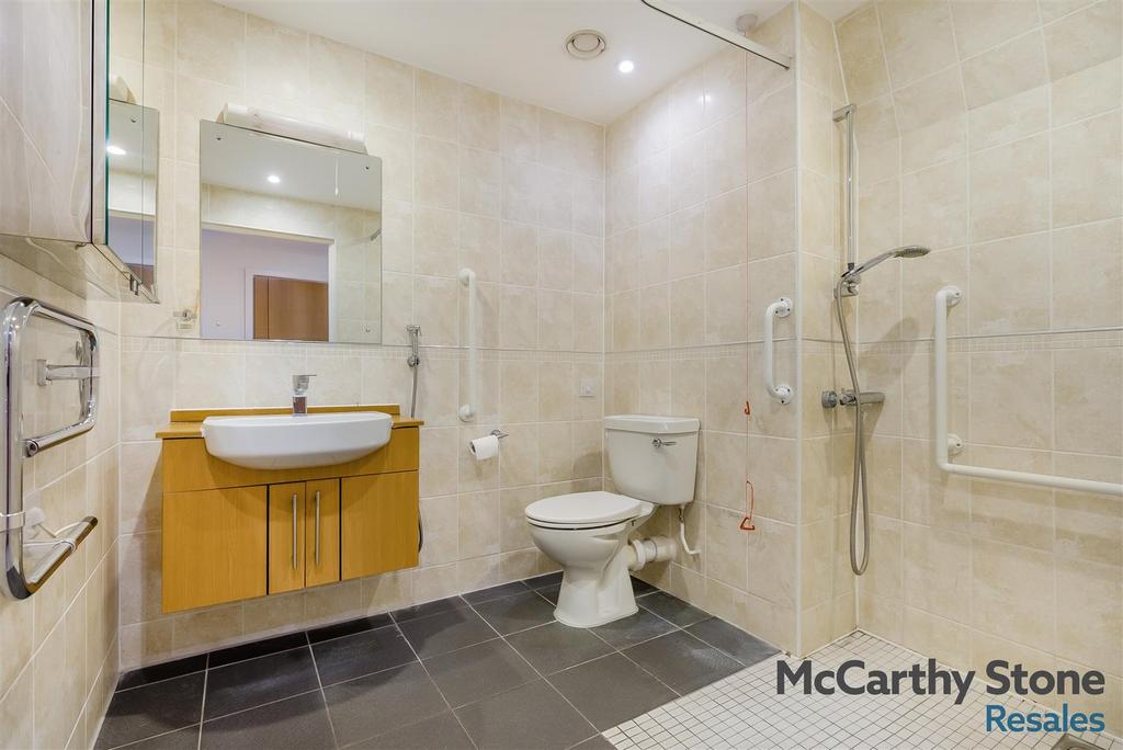 8676436-interior12.jpg