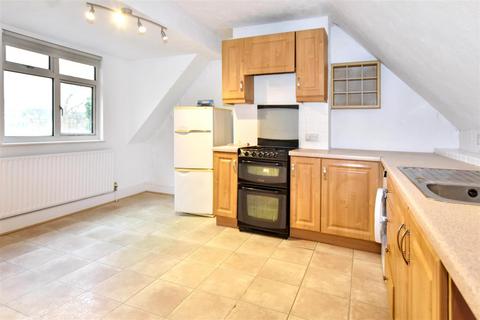 1 bedroom flat for sale, South Cliff Avenue, Eastbourne