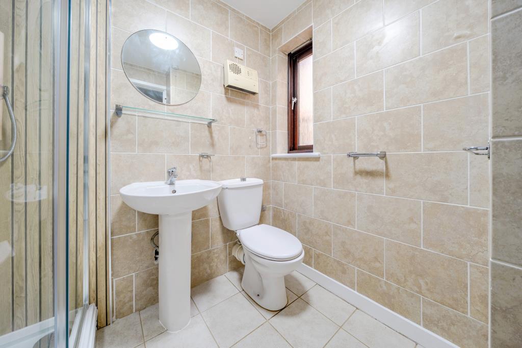 Shower room 1