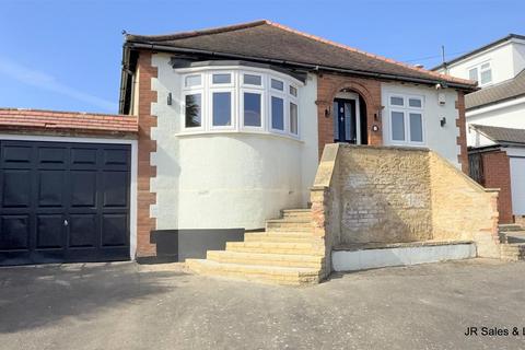 undefined, Burleigh Way, Cuffley