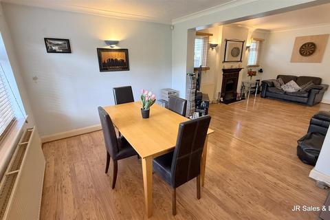 undefined, Burleigh Way, Cuffley