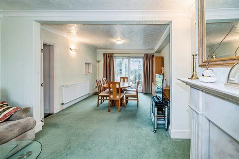 3 bedroom semi-detached house for sale, Tring Road, Aylesbury