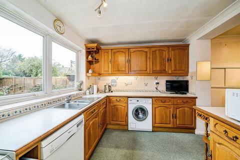 3 bedroom semi-detached house for sale, Tring Road, Aylesbury