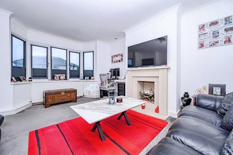 2 bedroom semi-detached house for sale, Wood Crescent, Hemel Hempstead