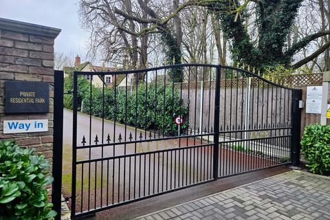 undefined, Luxury Residential PARK HOME - Appleacre Park, Fowlmere, Cambs