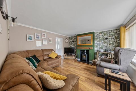 3 bedroom semi-detached house for sale, Kintore Drive, Great Sankey, WA5