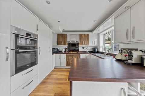3 bedroom semi-detached house for sale, Kintore Drive, Great Sankey, WA5