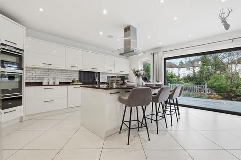 4 bedroom house for sale, The Glade, Woodford Green IG8