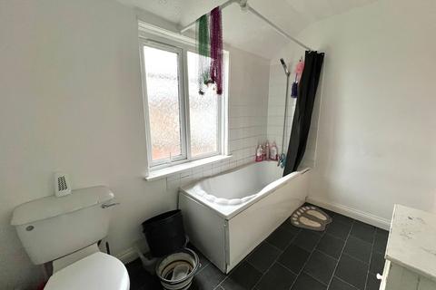2 bedroom house to rent, Archway Avenue, PLYMOUTH