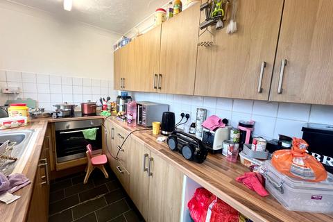 2 bedroom house to rent, Archway Avenue, PLYMOUTH