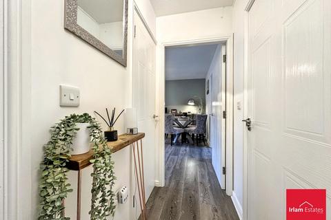 2 bedroom flat for sale, Rixtonleys Drive, Irlam, M44