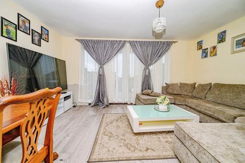 3 bedroom terraced house for sale, Leven Way, Hemel Hempstead