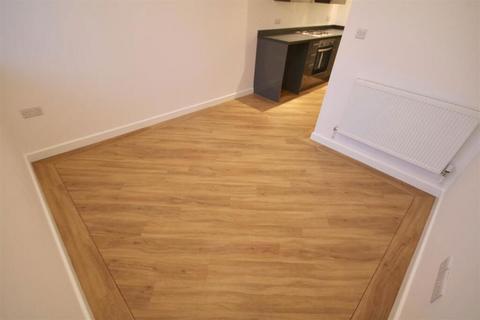 1 bedroom apartment for sale, Isambard Brunel Road, Portsmouth, Hampshire, PO1 2RX