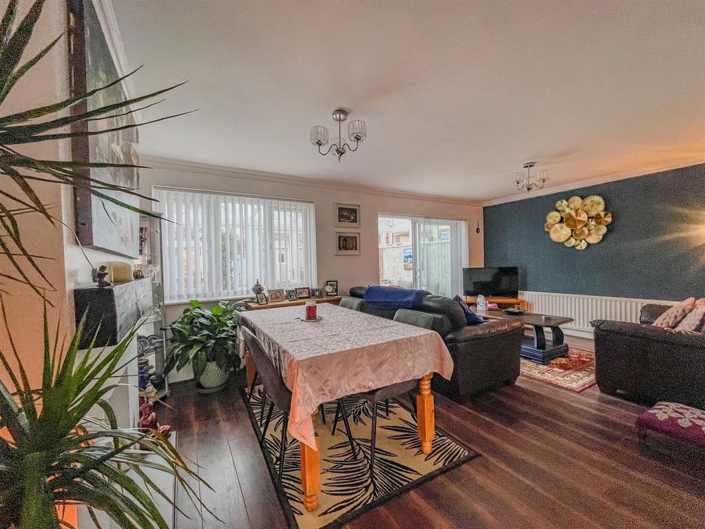 Lounge / Diner