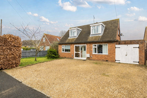 Downleaze, Durrington, Salisbury, SP4 8AB