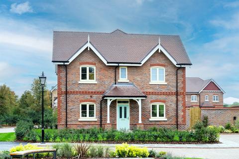 De Havilland Place, White Waltham Village, Maidenhead