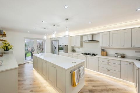 4 bedroom detached house for sale, Windgate Hill, Conisbrough, Doncaster