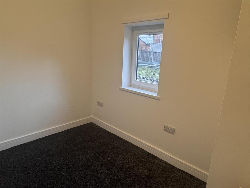 Rear Bedroom