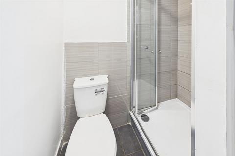 3 bedroom apartment to rent, Foleshill Road, Coventry CV1
