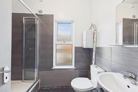 3 bedroom apartment to rent, Foleshill Road, Coventry CV1