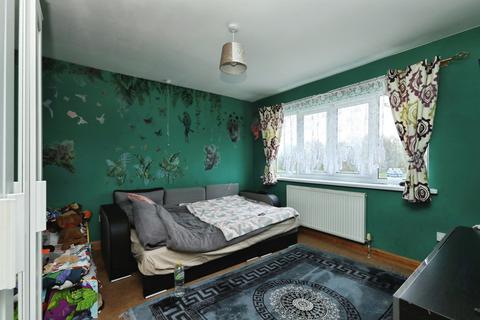 4 bedroom semi-detached house for sale, Shelley Street, Worksop