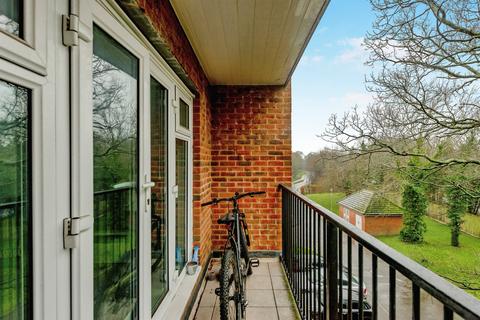 undefined, Woodfield Road, Crawley