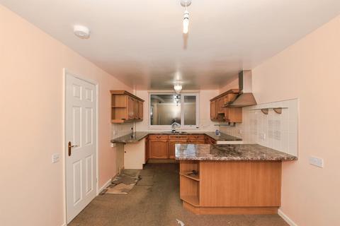 3 bedroom end of terrace house for sale, Hetley, Orton Goldhay, Peterborough