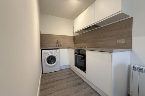 Studio to rent, Buckingham Place, St. Annes House, BN1