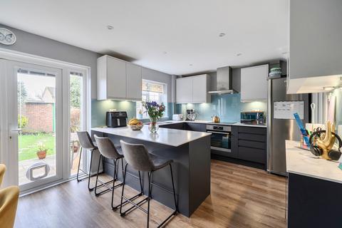 3 bedroom semi-detached house for sale, Knox Green, Bracknell RG42