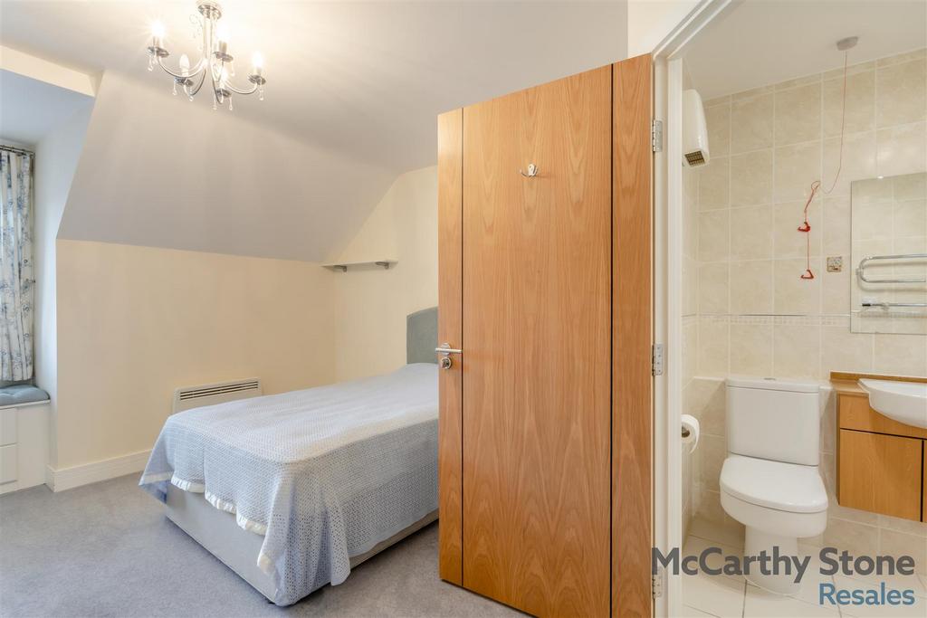 8679179-interior03.jpg