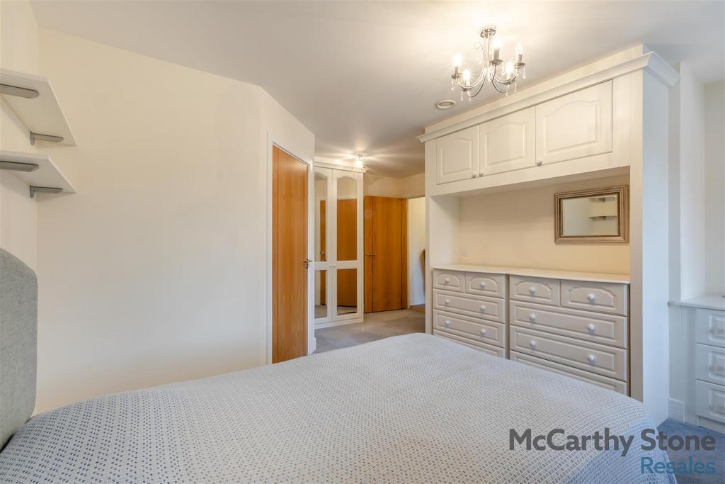 8679179-interior07.jpg