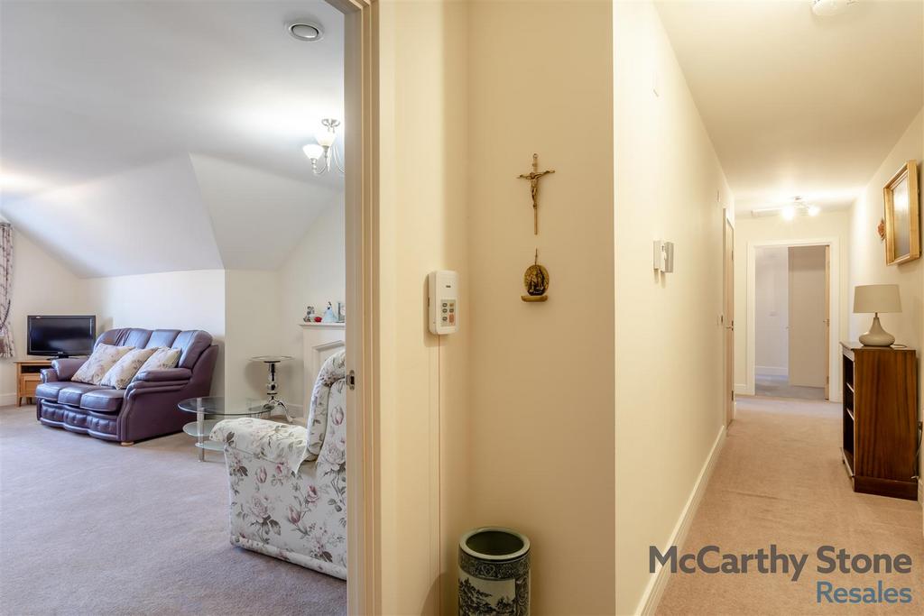 8679179-interior15.jpg