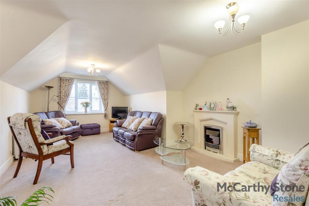 8679179-interior11.jpg