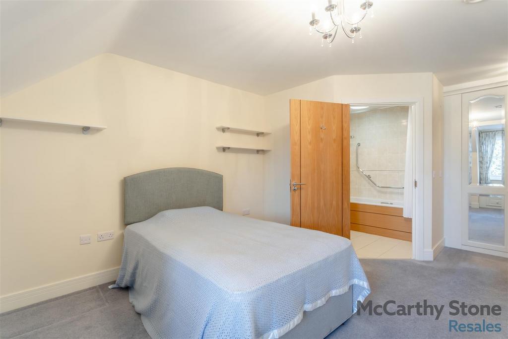 8679179-interior06.jpg