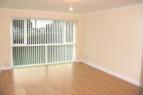 2 bedroom apartment for sale, The Cloisters, Frimley, GU16