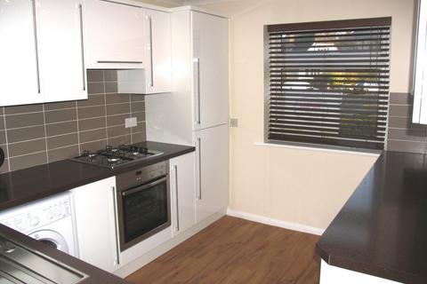 2 bedroom apartment for sale, The Cloisters, Frimley, GU16