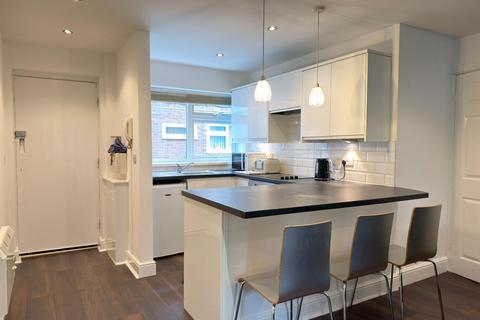 2 bedroom ground floor flat for sale, Lawngreen Avenue, Chorlton Green