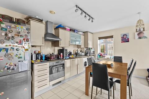 2 bedroom flat for sale, Folleys Place, High Wycombe HP10