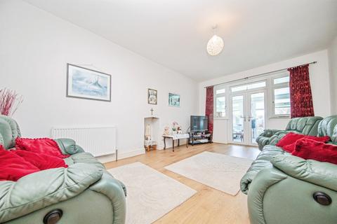 4 bedroom detached house for sale, Third Avenue, Clacton-On-Sea