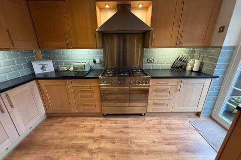 3 bedroom semi-detached house for sale, Jeans Way, Dunstable LU5